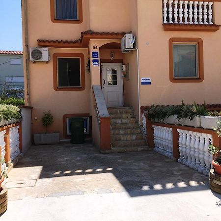 Friendly People'S Guest House Zadar Exterior photo