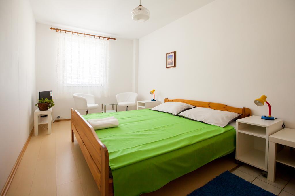 Friendly People'S Guest House Zadar Exterior photo