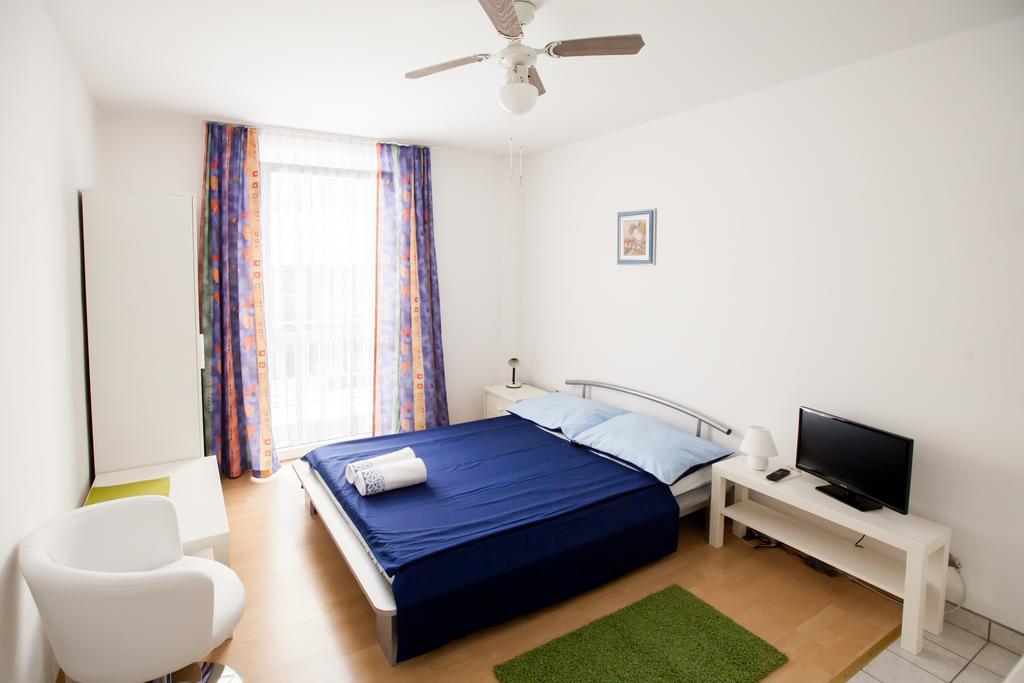 Friendly People'S Guest House Zadar Exterior photo