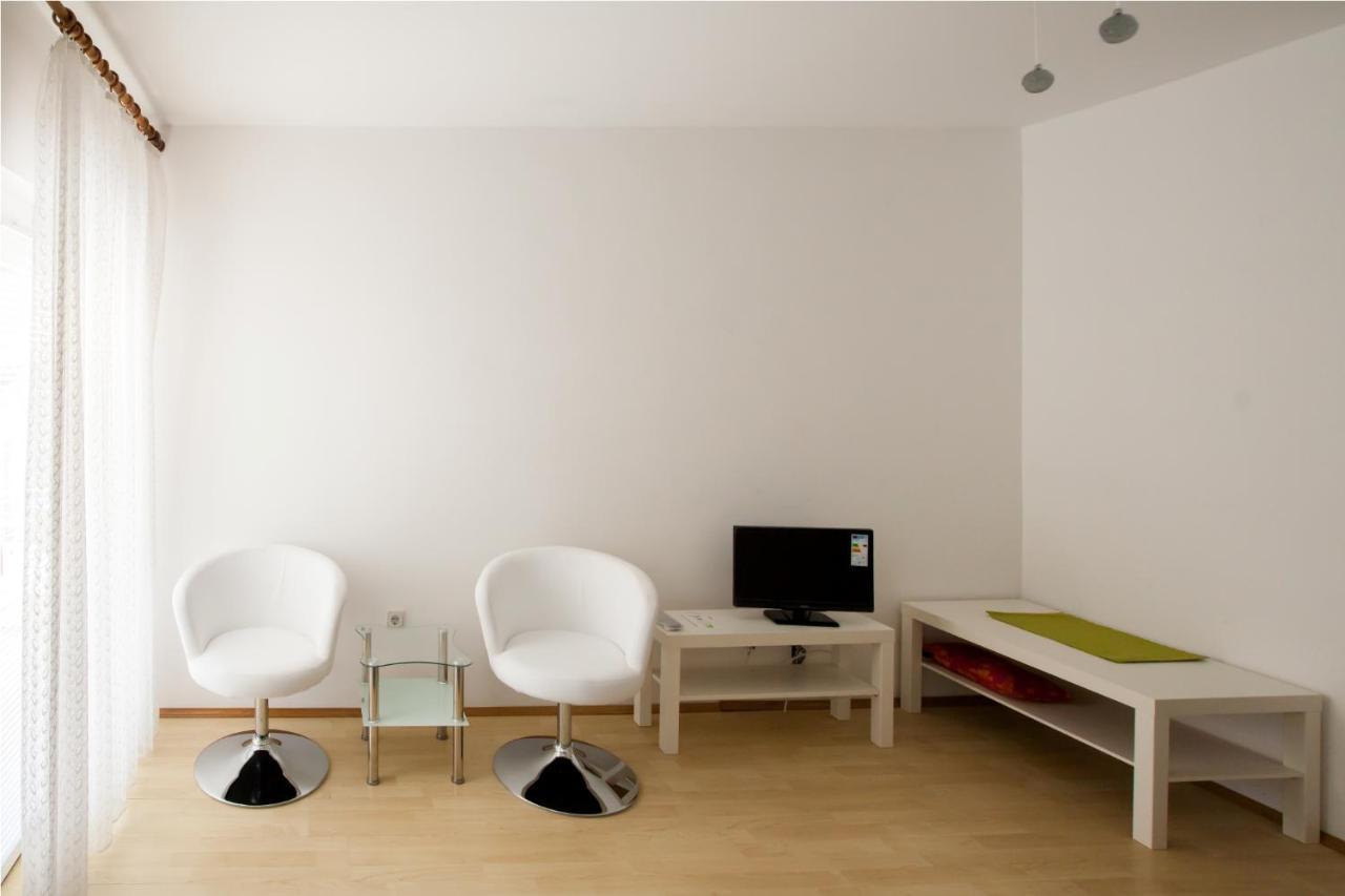 Friendly People'S Guest House Zadar Exterior photo
